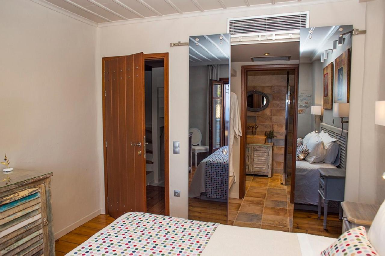 Limeni Inn Boutique Hotel Adults Only 12Plus Екстер'єр фото