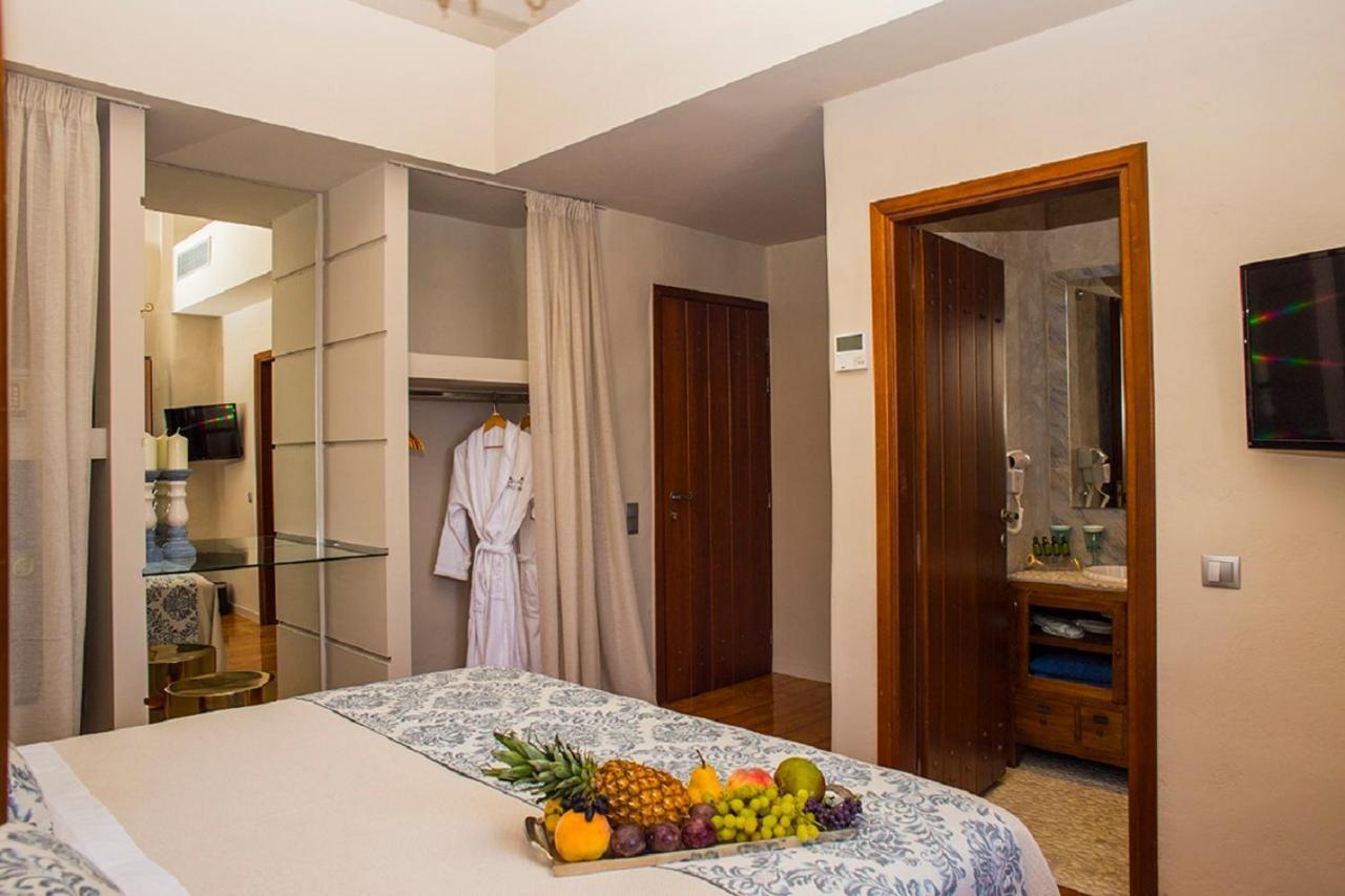 Limeni Inn Boutique Hotel Adults Only 12Plus Екстер'єр фото